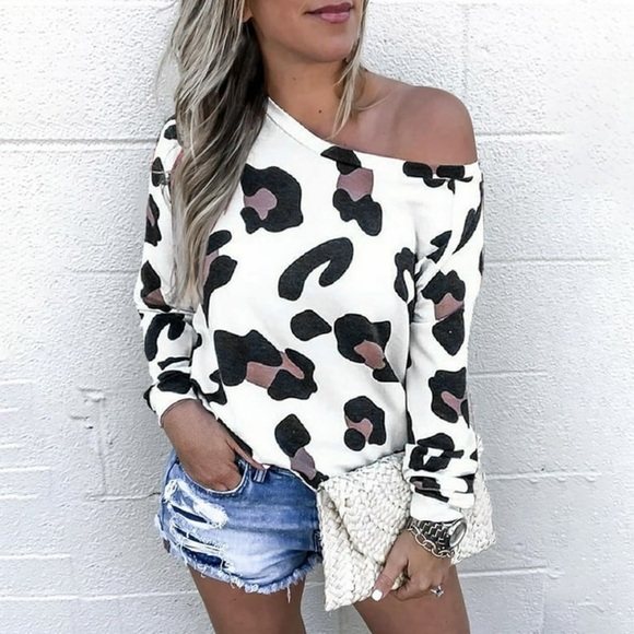 Women’s Off-Shoulder Cheetah Leopard Animal Print Long Sleeve Top - Picture 6 of 6